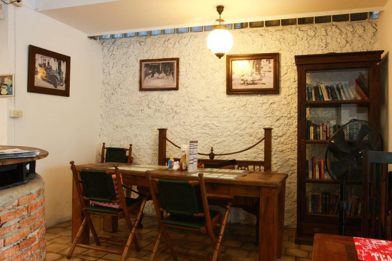 מלון צ'יאנג מאי The Travellers Arms מראה חיצוני תמונה