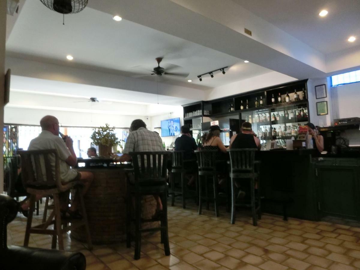 מלון צ'יאנג מאי The Travellers Arms מראה חיצוני תמונה