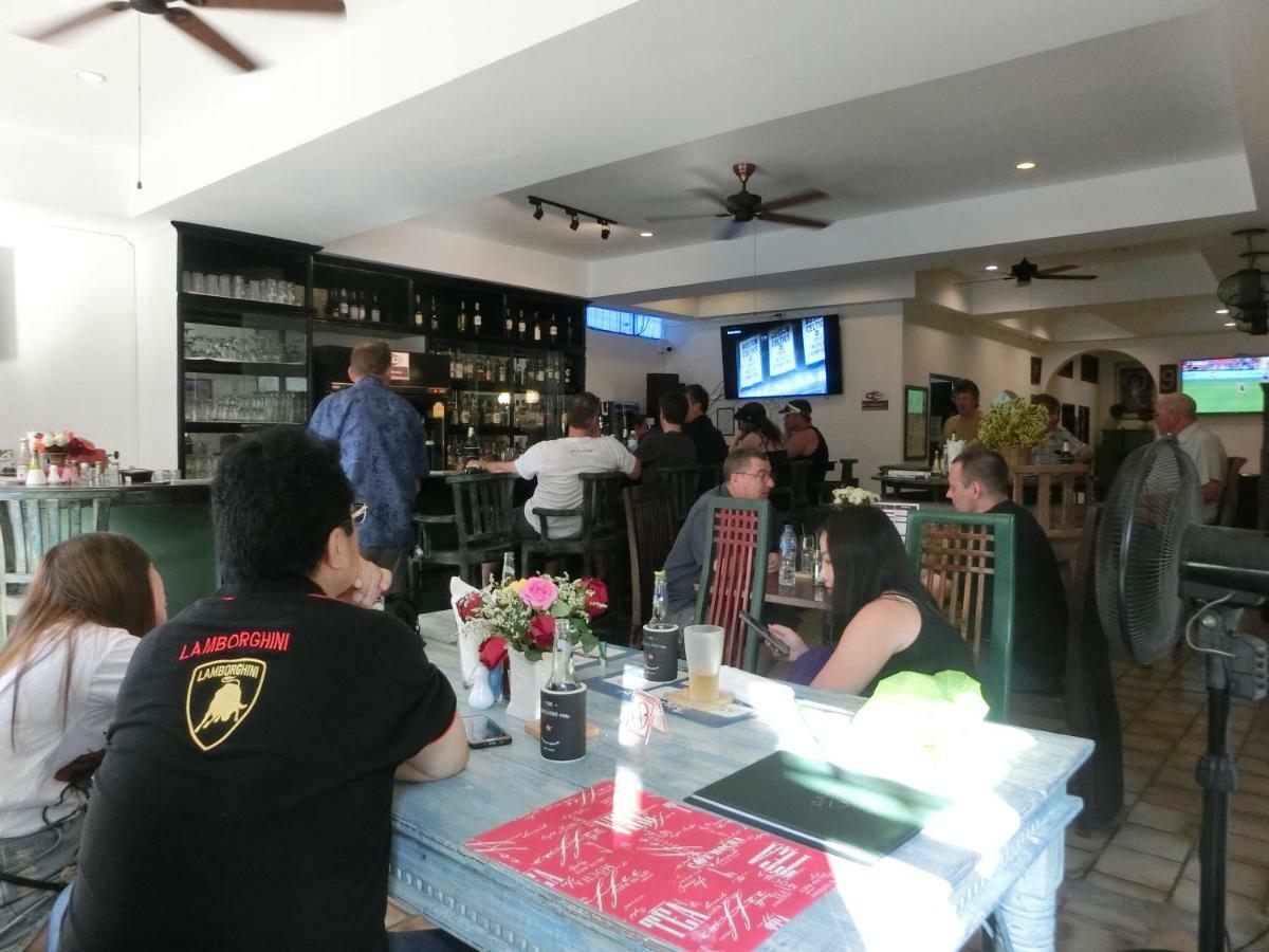 מלון צ'יאנג מאי The Travellers Arms מראה חיצוני תמונה